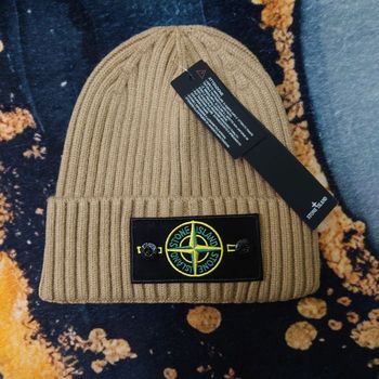 Bonnet Stone Island Marron neuf