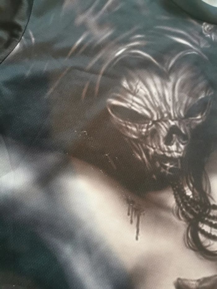 Tee shirt tête de mort - photo numéro 2