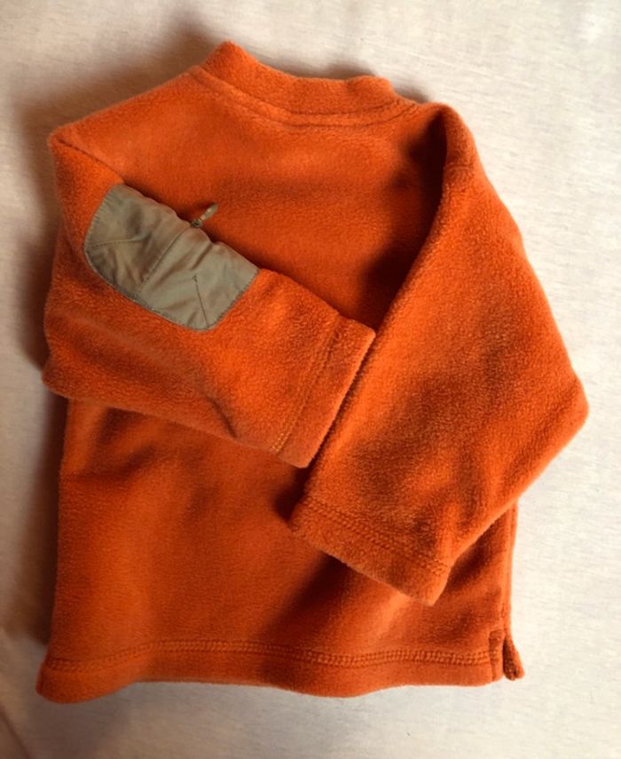 Pull polaire orange 6 mois - photo numéro 2