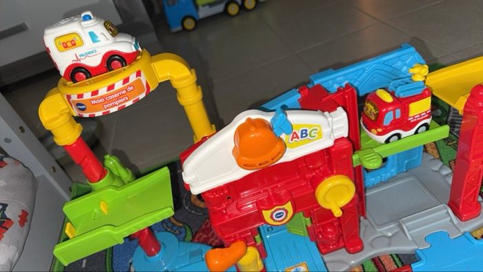 Maxi caserne de pompiers interactif Tut Tut bolides - photo numéro 6