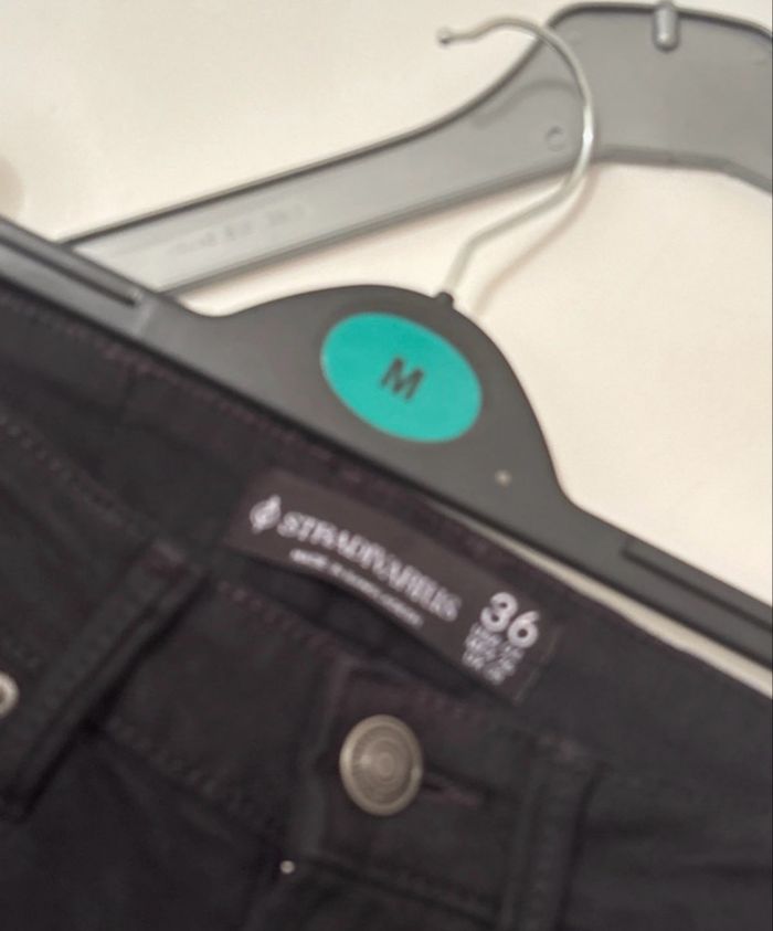 Jeans Stradivarius Taille 36 - photo numéro 5