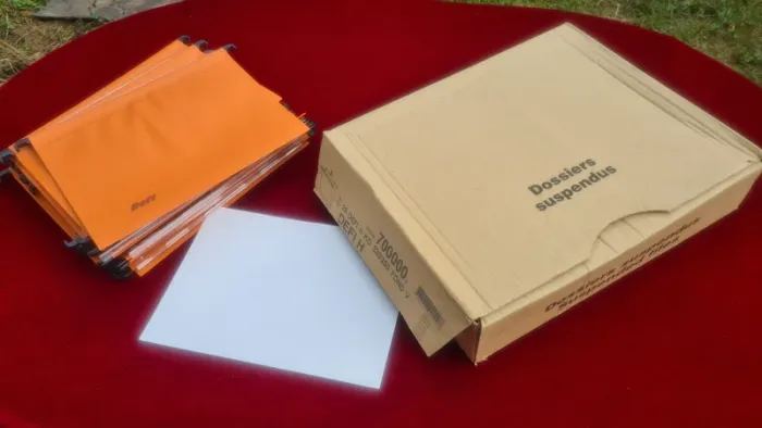 25 dossiers suspendus neuf