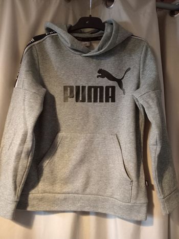Sweat molletonné taille 9/10ans tbe Puma 