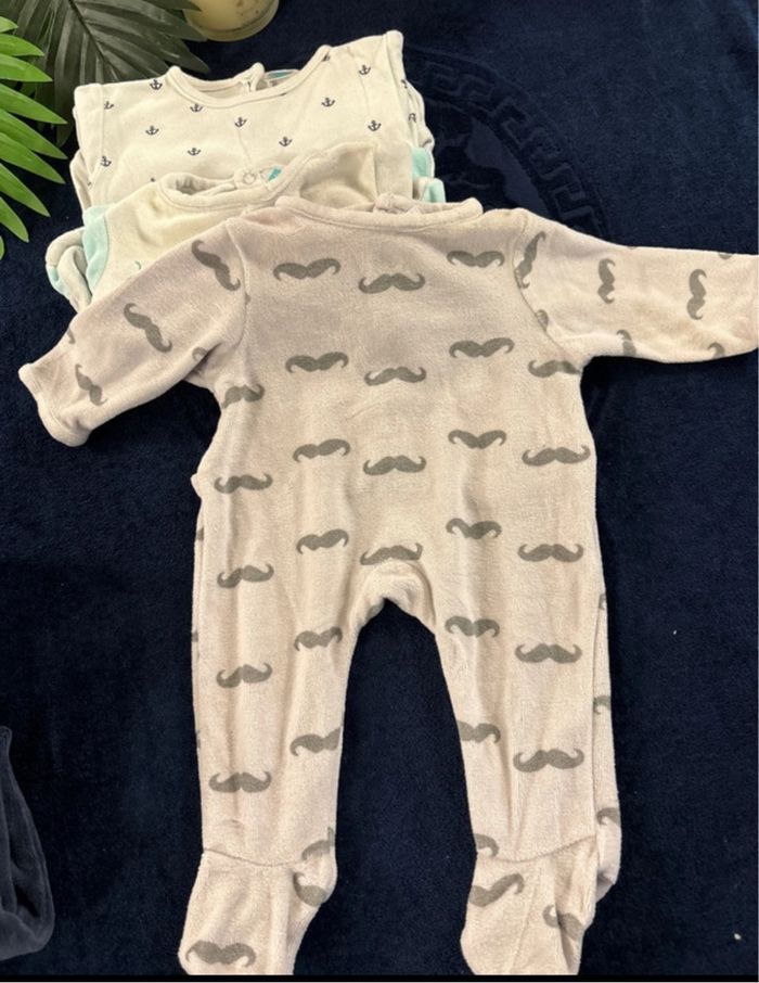 Lots pyjama 3 mois - photo numéro 4