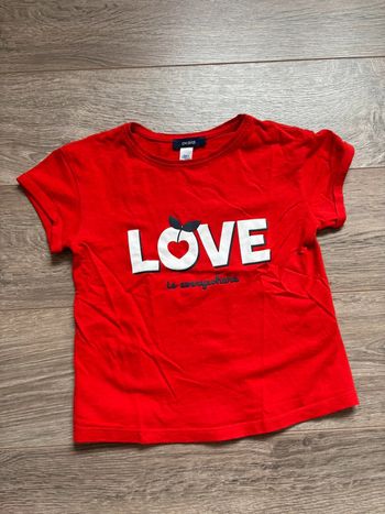 TEE shirt manches courtes rouge avec écrit Love