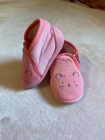 Chaussons rose chat pointure 19