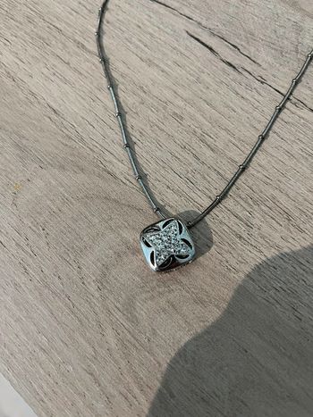 Collier et son pendentif