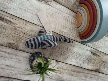 Peluche requin ikks neuf