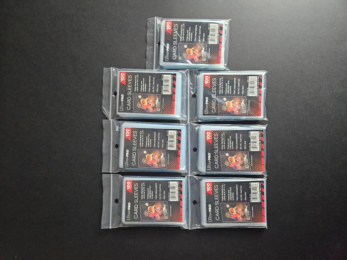 Ultra Pro - 700 Sleeve 100 - Protèges cartes souples transparents