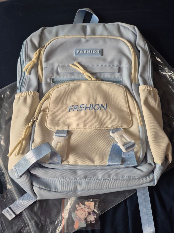 Cartable sac à dos, fille kawaii, Neuf - photo numéro 3