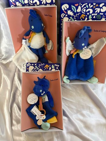Lot dinosaure doudou et compagnie 