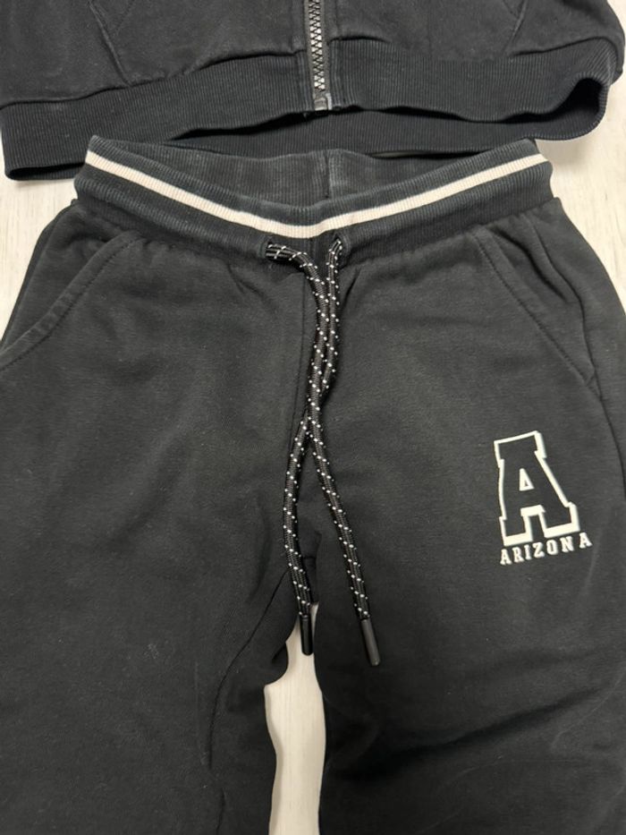 Ensemble jogging kiabi 6 ans - photo numéro 3