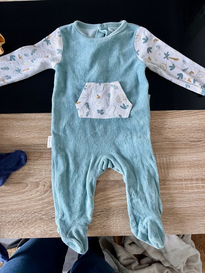 Lot de pyjamas - photo numéro 3