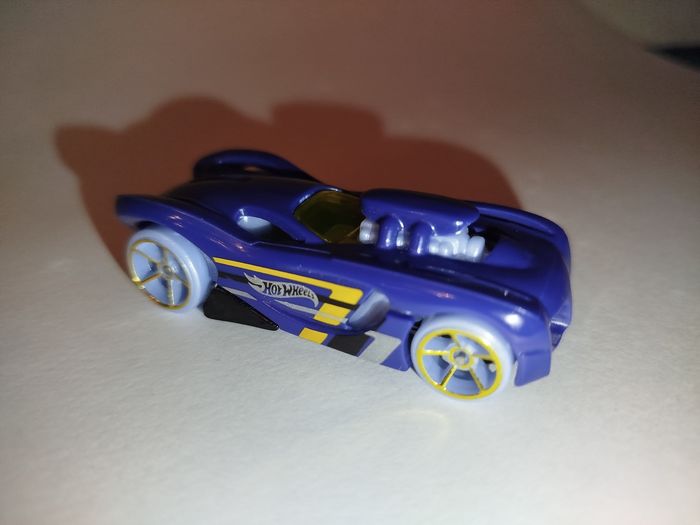 Hot Wheels 16 Angels
Multipack Exclusive 2025