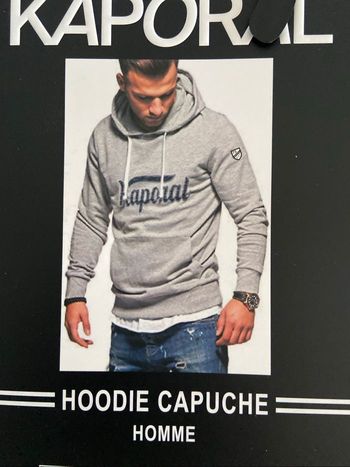 Sweet à capuche kaporal neuf L