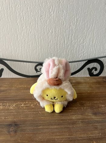 Petite peluche Sanrio lapin Pompompurin de Taiwan 15x14cm