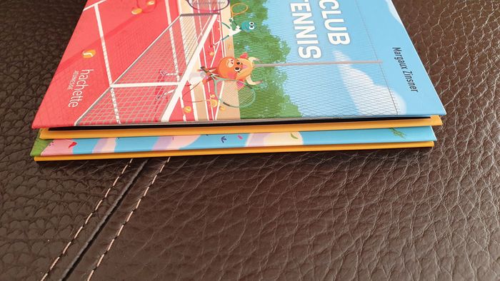 Lot de 2 livres : Le club de tennis et Le Match de Rugby - photo numéro 4