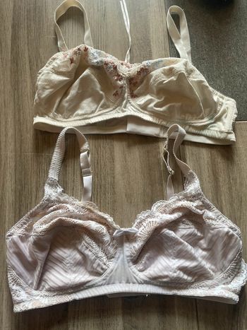 Lot de deux Soutien-gorge, vintage rétro, pin up