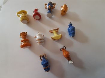 fèves potiches ou amphore en porcelaine 10 pièces