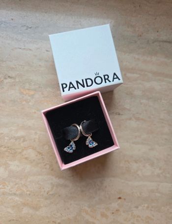 Boucle d'oreilles Pandora 