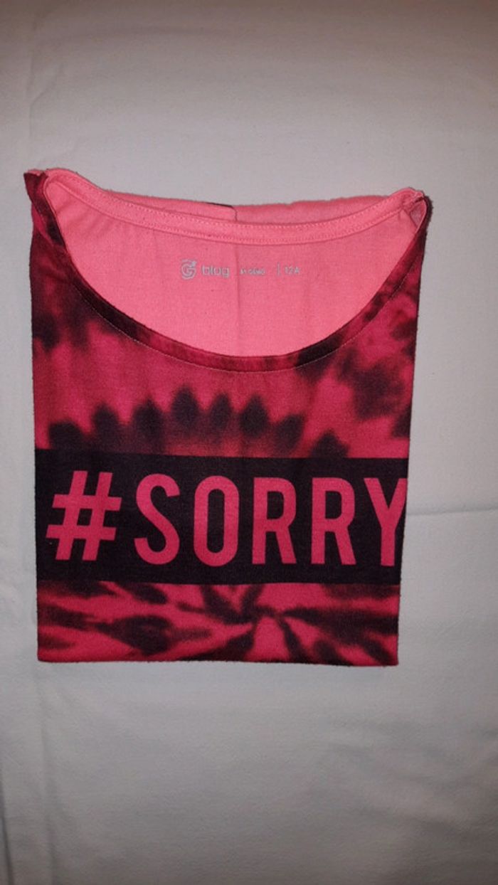 T-shirt manches courtes Gémo pour fille en taille 12 ans.