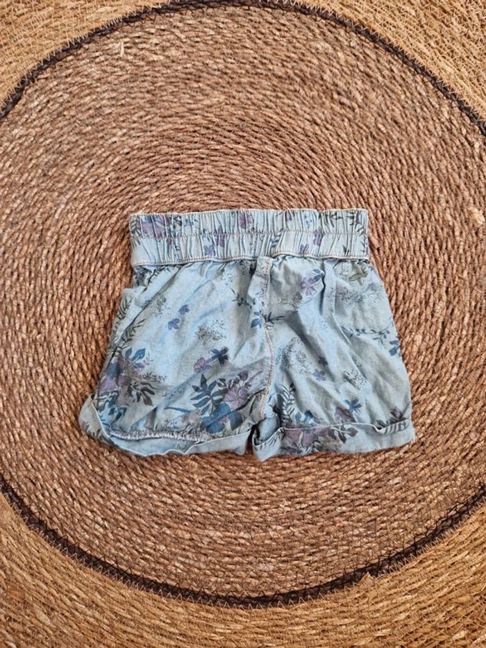 Joli short taille 9 mois - photo numéro 2