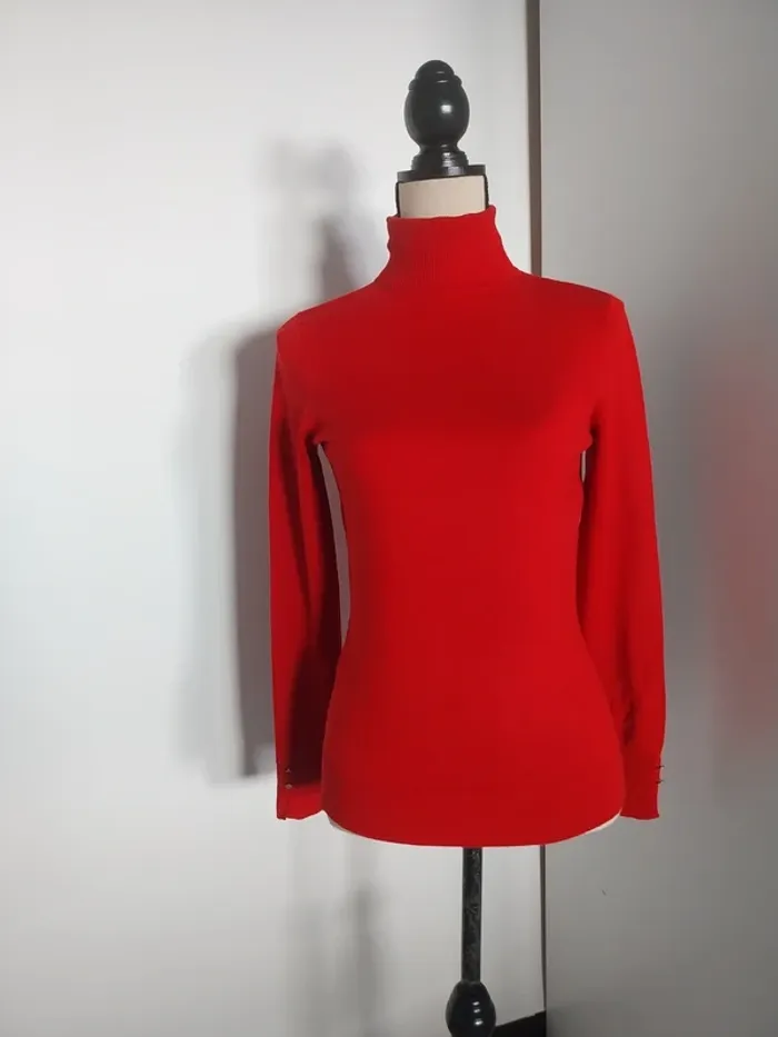 Pull T 36. " Camaïeu " - photo numéro 2