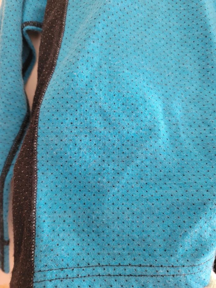 Sous pull thermique 10ans, 140cm 🚨 - photo numéro 4