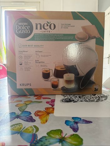 Cafetière dolce gusto neo