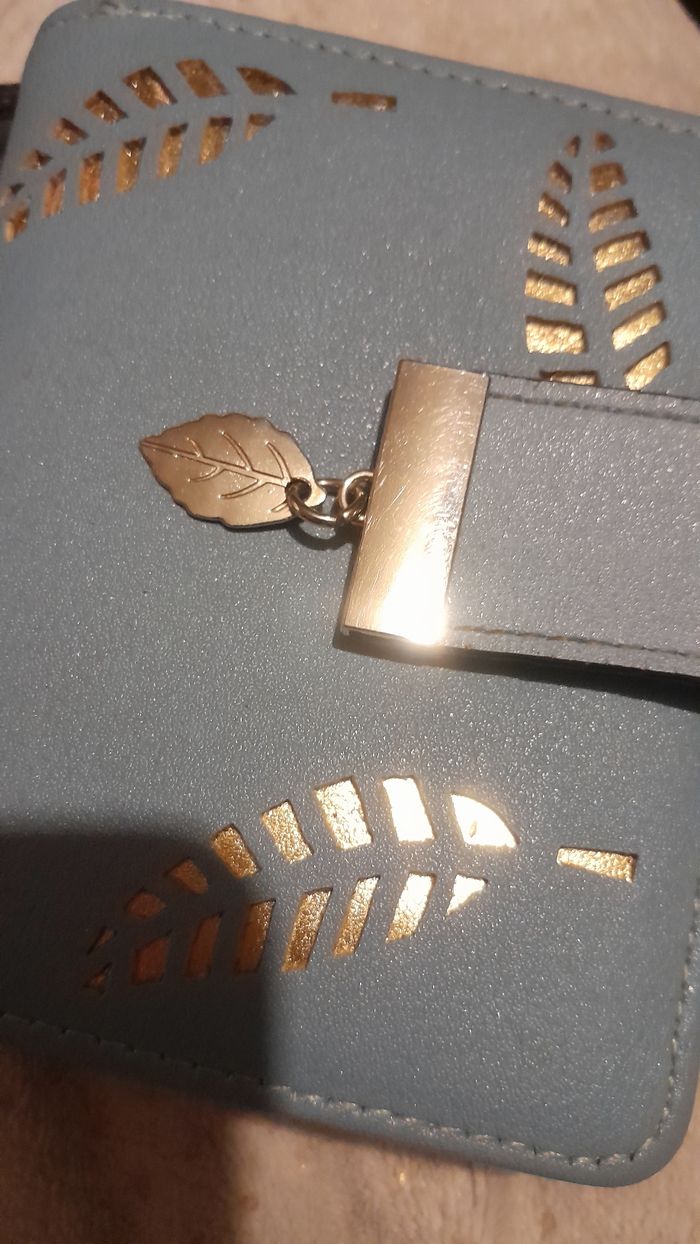 Portefeuille - photo numéro 2