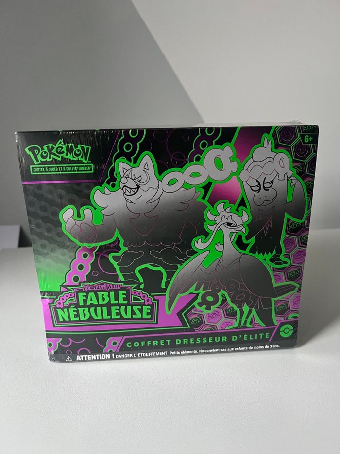 Etb coffret dresseur d’élite fable nébuleuse ev6.5 ev06.5 cartes Pokémon - photo numéro 1