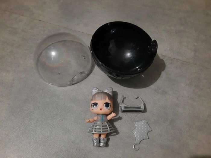 Poupée L.O.L Surprise lights glitter