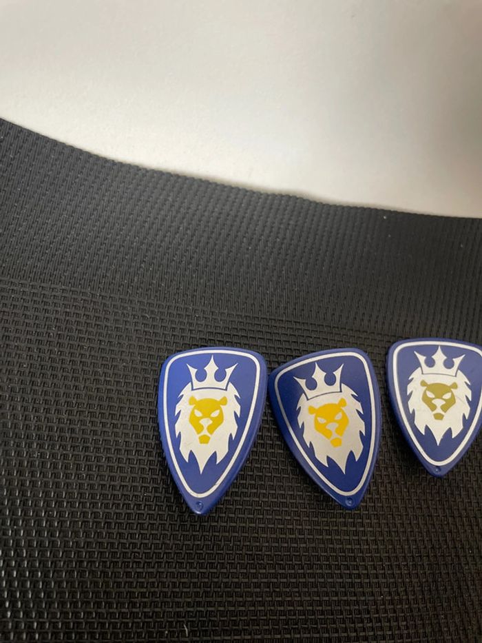 Playmobil lot 3 boucliers bleu emblème chevalier du lion 3268 3287 moyen âge pièces détachées - photo numéro 2