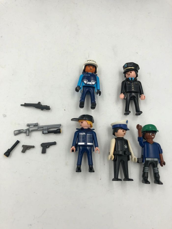 Playmobil Camion de police sonore et lumineux + figurines et accessoires - photo numéro 2