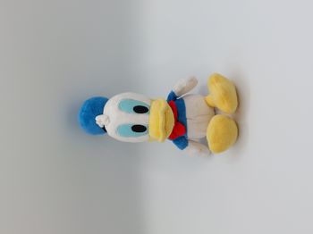 Peluche doudou Donald Duck DISNEY 22 cm noeud rouge Lire descriptif svp