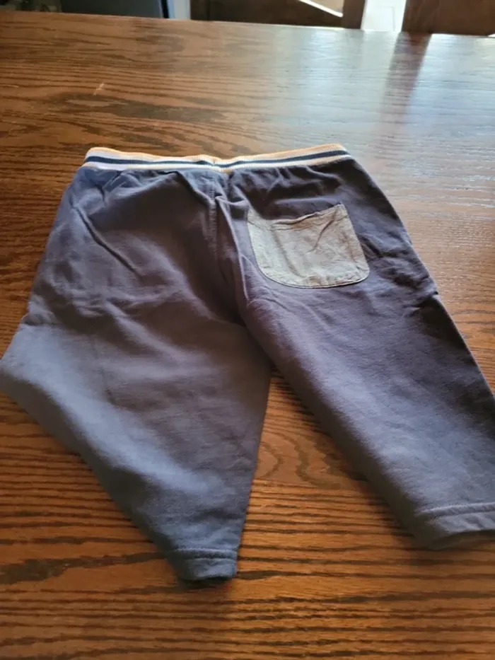 Short bleu marine - photo numéro 3
