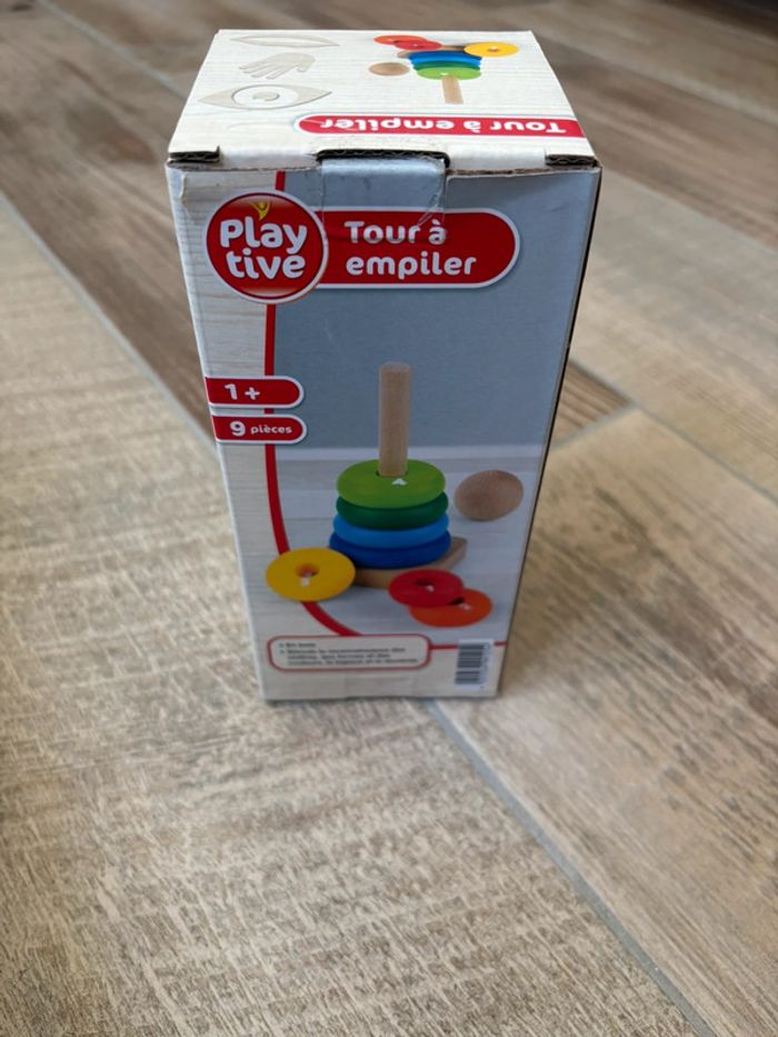 Tour à empiler montessori