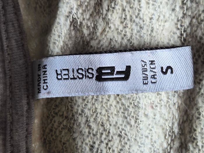 Pull gris "FB Sister" Taille S en très bon état "O" - photo numéro 9