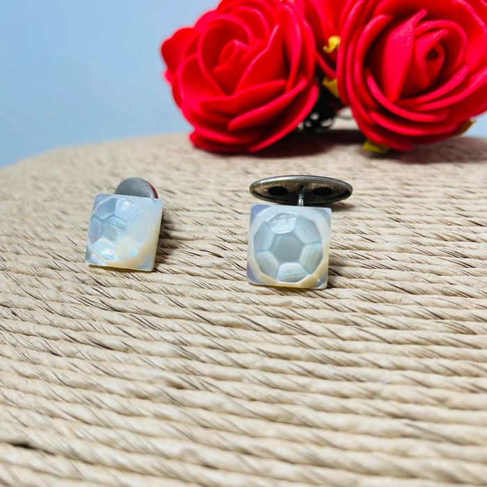 🔥 Modèle Rare. Boutons de manchettes à chaînette. Nacre véritable. Gravure ballon de football. - photo numéro 8