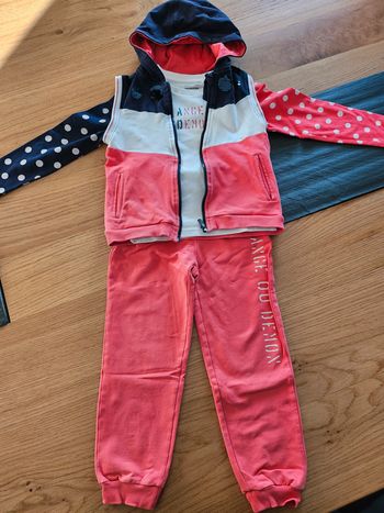 Ensemble de sport