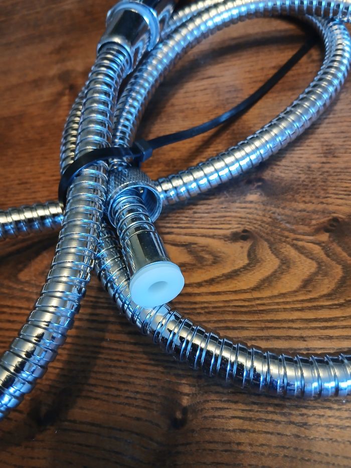 Pommeau de douche + tuyaux - photo numéro 2