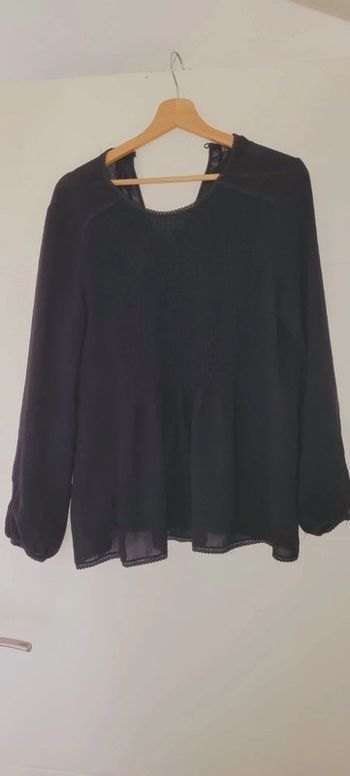 Très jolie blouse noire Zara effet fronces avant taille 38