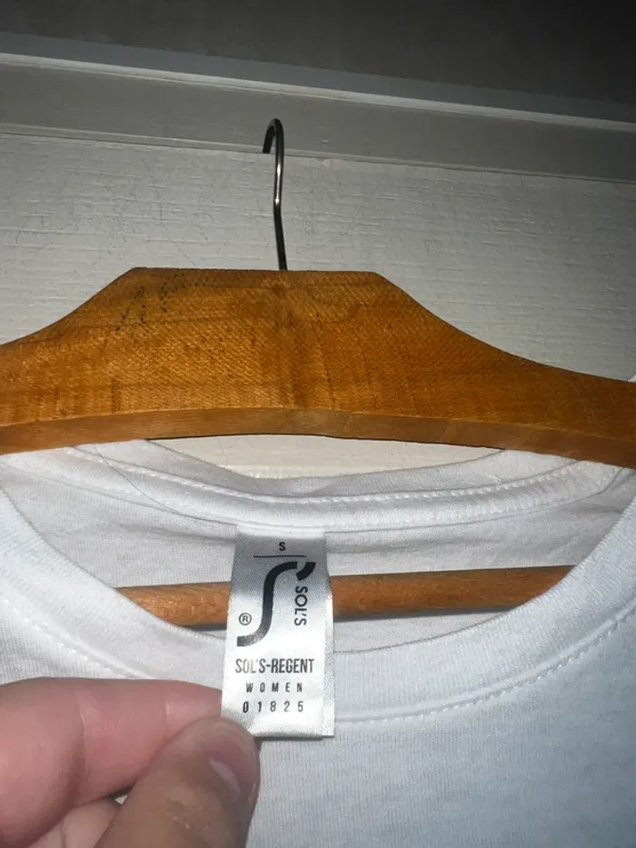 T-shirt sans marque - photo numéro 4