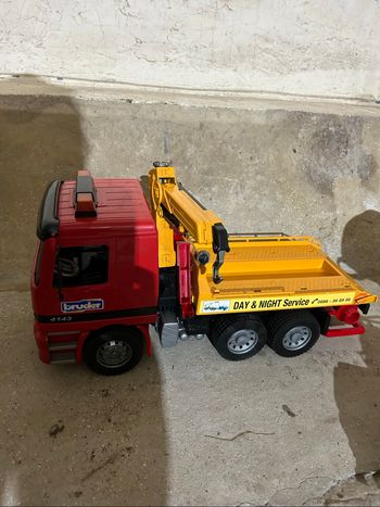 Camion bruder