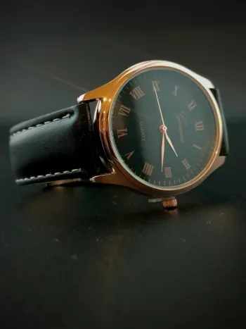 Montre dark gold, élégance, classique men