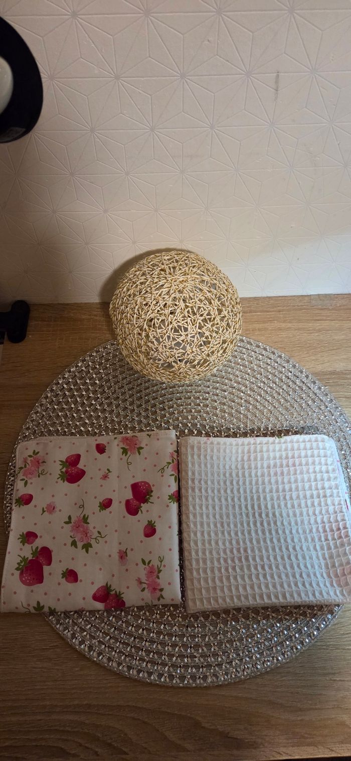 Deux serviettes de table