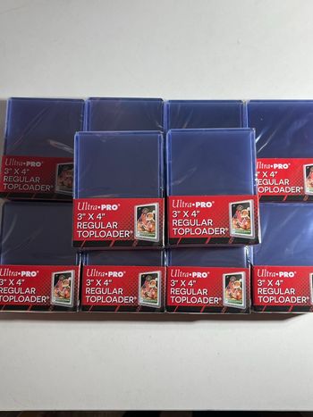 10 paquets de 25 toploaders Ultra PRO ( 250 top loader )