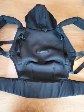 Porte-bébé hoodiecarrier love radius