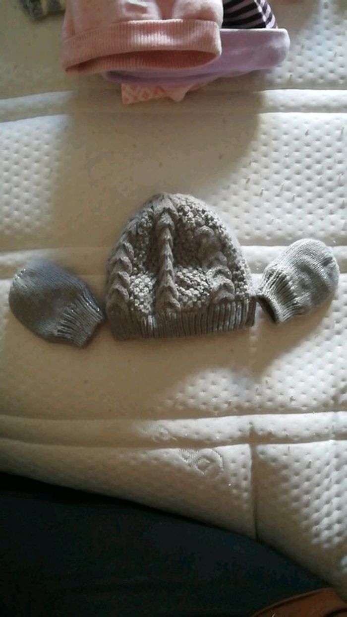 Bonnet et moufles