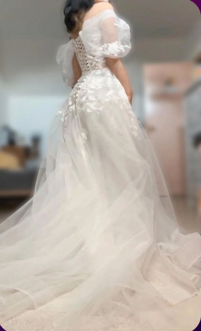 Magnifique robe de mariée blanche neuve taille 36 - 38 - photo numéro 4